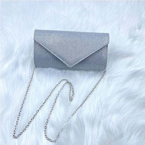 The horizontal square shape and cross-border fashion style give this clutch a polished, event-ready silhouette.