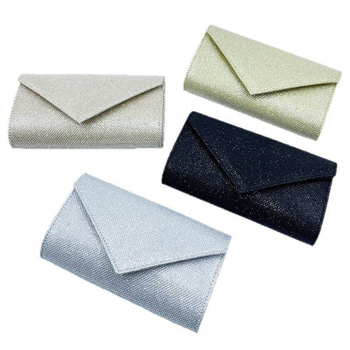 The horizontal square shape and cross-border fashion style give this clutch a polished, event-ready silhouette.